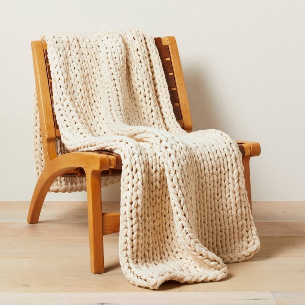 Casaluna Hand-Knit bed throw - Natural NWT - Picture 4 of 8